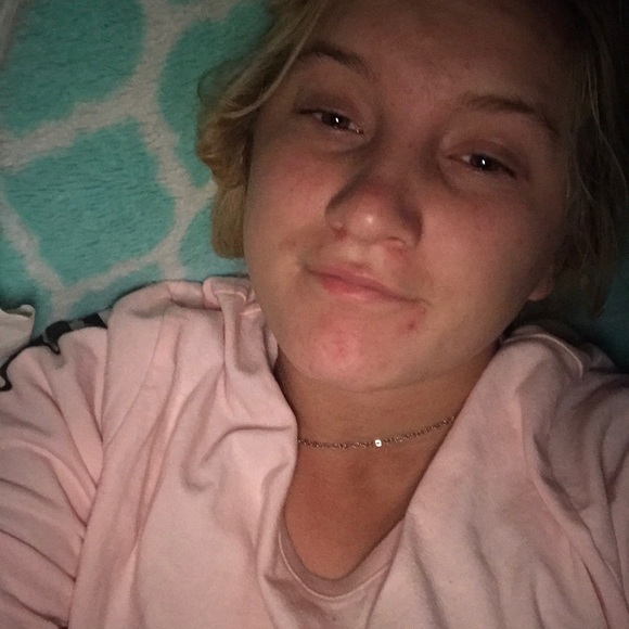 Meet your Posher, Katie - Picture 1 of 1